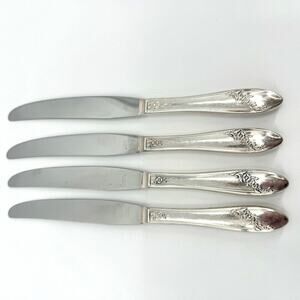Set of 4 Table Knives Queen Bess II Silverplate Tudor Plate Oneida Community